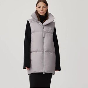 NWT New CANADA GOOSE Garnet Long Padded Down Vest In White Size Medium